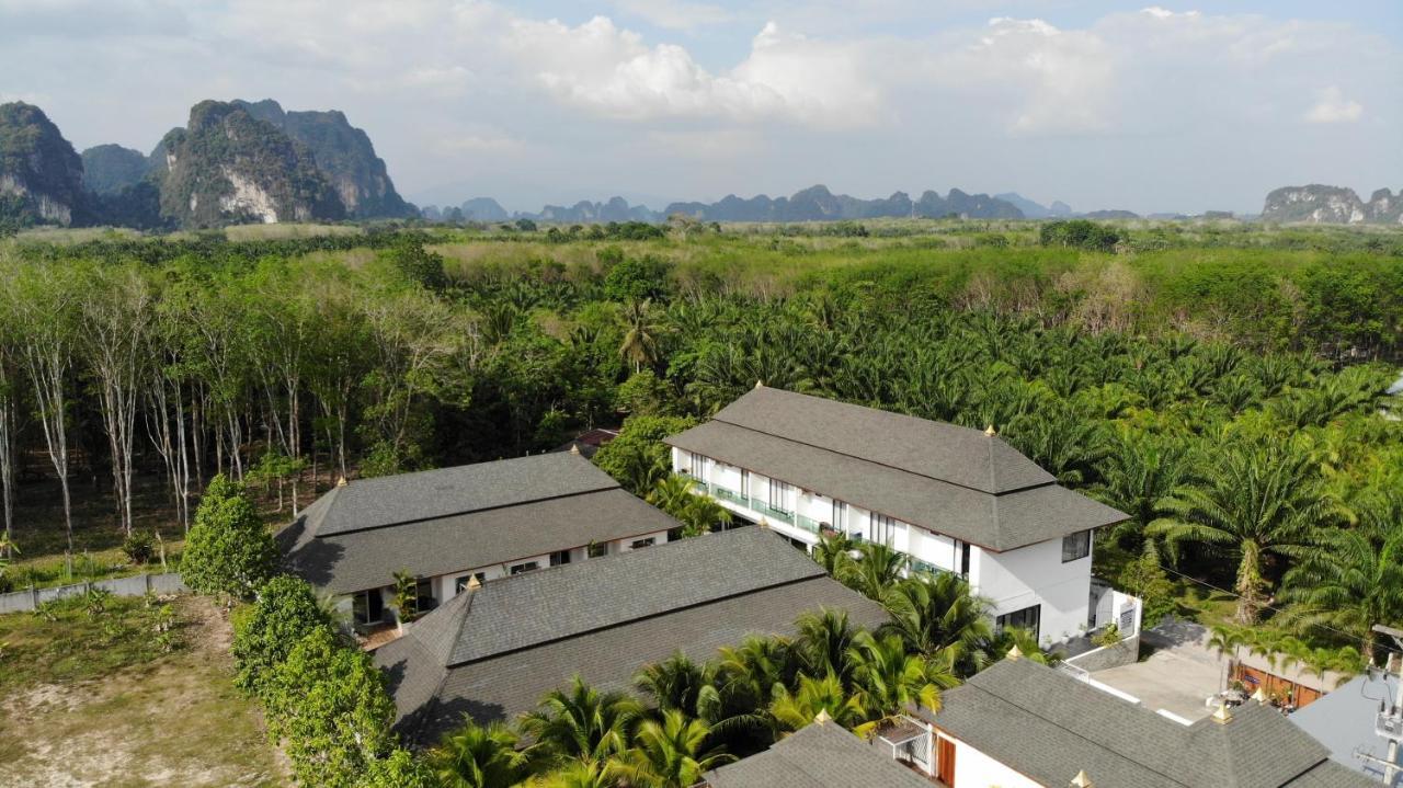 Amadha Villas Retreat - Free Tuk-Tuk Service To The Beach Ao Nang Dış mekan fotoğraf